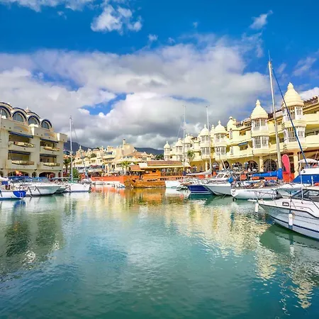 Puerto Marina Waterfront Apartamento *